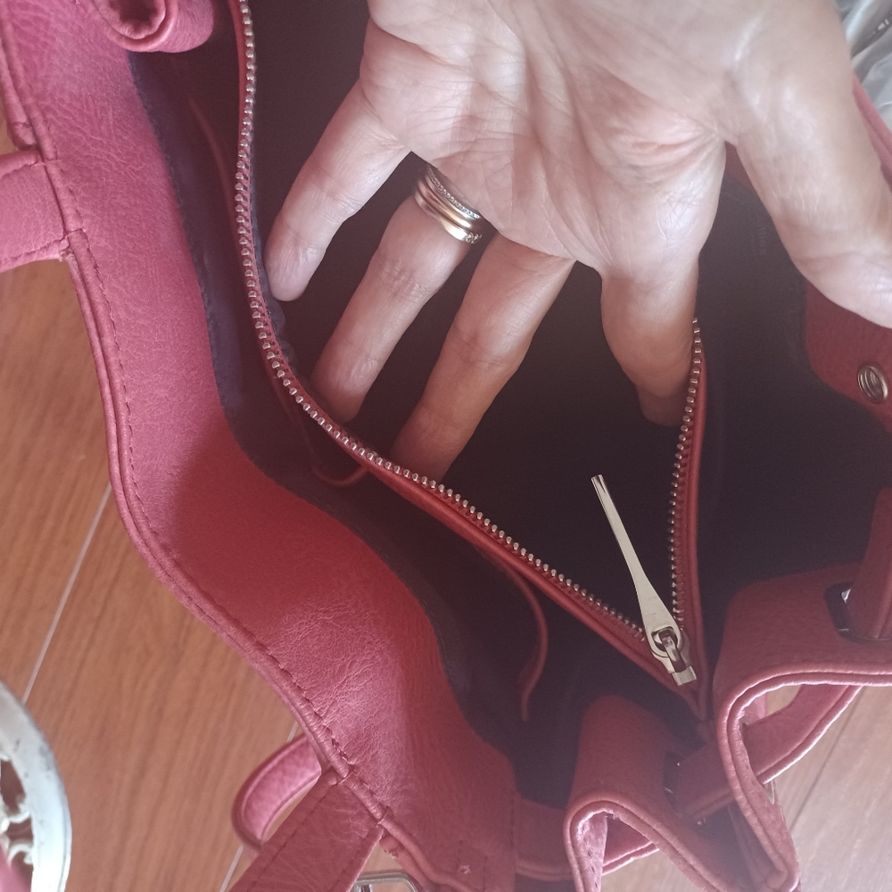 Matt & Nat Pink Women's Bag Tote Purse Barbiecore Vegan Satchel - Picture 13 of 16